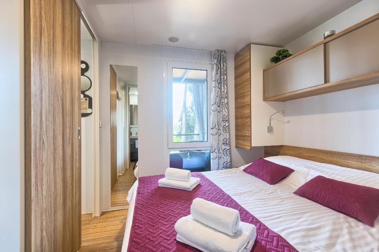 Total Escape Mobile Home Nera Camp Porton Biondi Rovinj Exterior foto